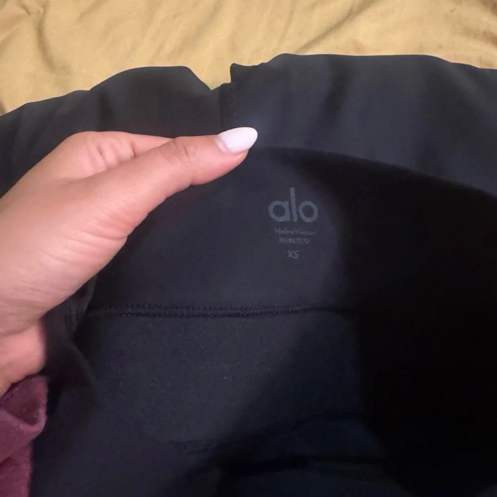 Alo Yoga Airlift Logo high waisted leggings - Picture 5 of 6